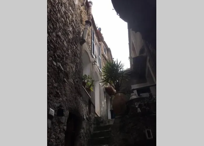 Casa vacanze Casa Venezia In Airole, Liguria, Italy Airole