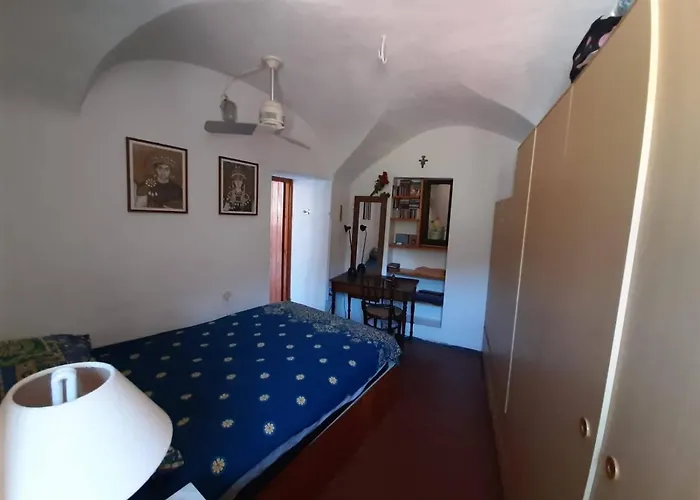 Feriehus Casa Venezia In Airole, Liguria, Italy Airole